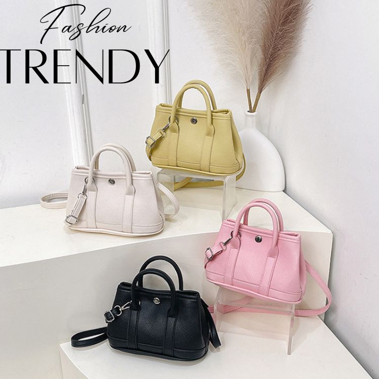 レディース ショルダーバッグ 軽量 きれいめ ショルダー 夏 軽い 斜め掛けバッグ おしゃれ プリーツ 韓国風 シンプル 大容量 ユニセックス 大人 レザー調 ハンドバッグ ショルダーバッグ クロスボディバッグ トートバッグ 通勤バッグ