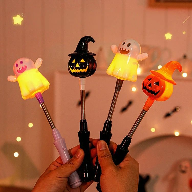 【クーポンで10％オフ】ハロウィン スティック ステッキ 子供 光る スティック 魔法の杖 点灯 LED ハンドライト 小物 グッズ パーティー 道具 おもちゃ 置物 コスプレ お菓子 仮装 電池付き