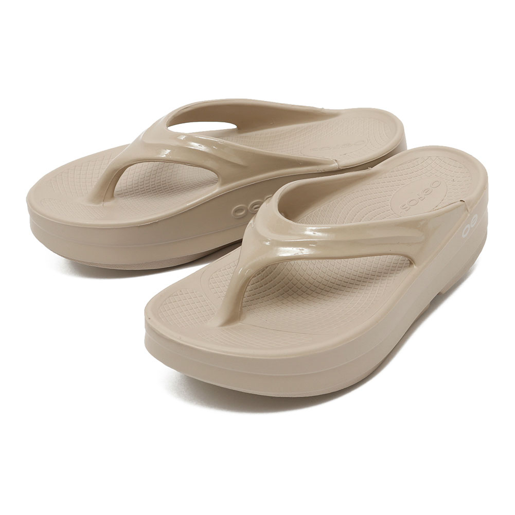 OOFOS ウーフォス OOmega