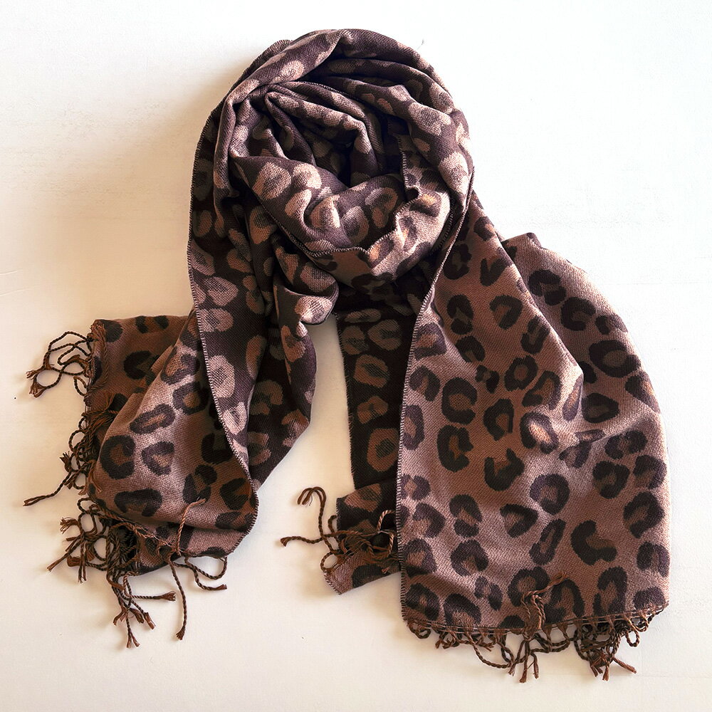 【サイズ（cm）】幅64 / 長さ190 / フリンジ9 【素材】化繊 【備考】新品 未使用 送料別 【配送方法】佐川急便（宅急便）