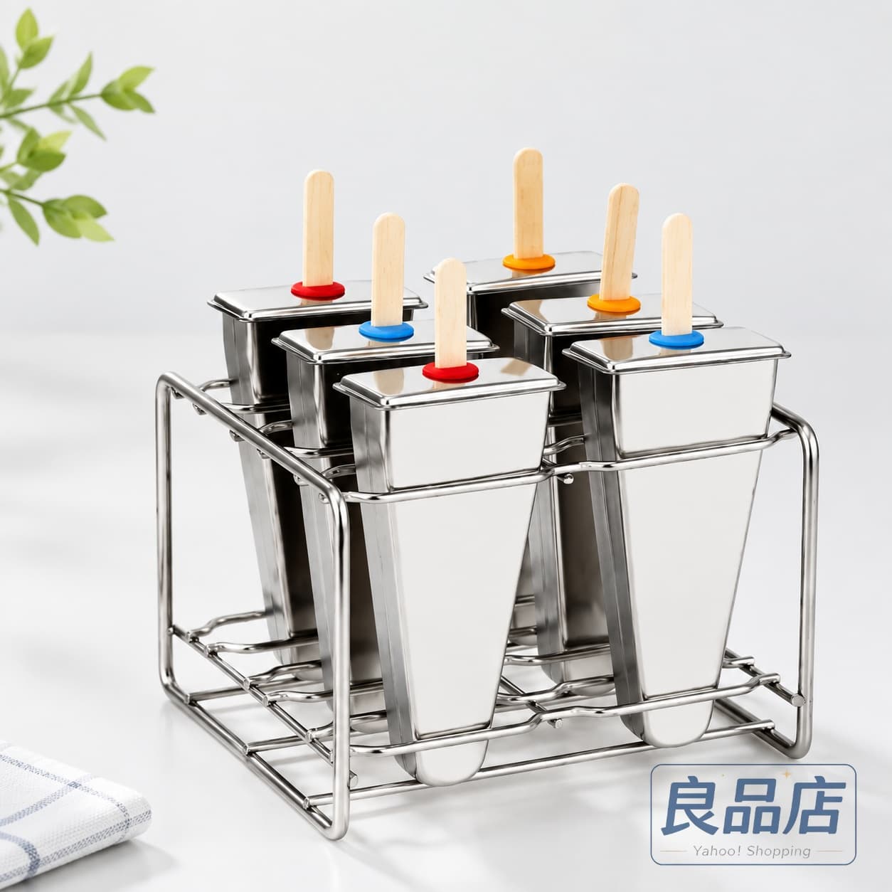 【高品質アイスキャンディーメーカー】体に優しい素材100％安全な食品級ステンレススチールを採用して、安心にご使用頂けます。【蓋付き アイスキャンディー型】蓋付きで重ねて置いて、汚れにくいし冷蔵庫の空間もあまり占めません。【使いやすい】お好きなジュースを冷凍庫で凍らせるだけで、簡単にアイスにできて、アイスキャンディー型です。【取出し簡単】ステンレススチールの作りだから、表面でも内面でも不粘着で取り出しやすいです お好きなジュースを冷凍庫で凍らせるだけで、簡単にアイスにできて、アイスキャンディー型です。【かわいいデザイン】アイスキャンディーは3種類からお選びいただけます。