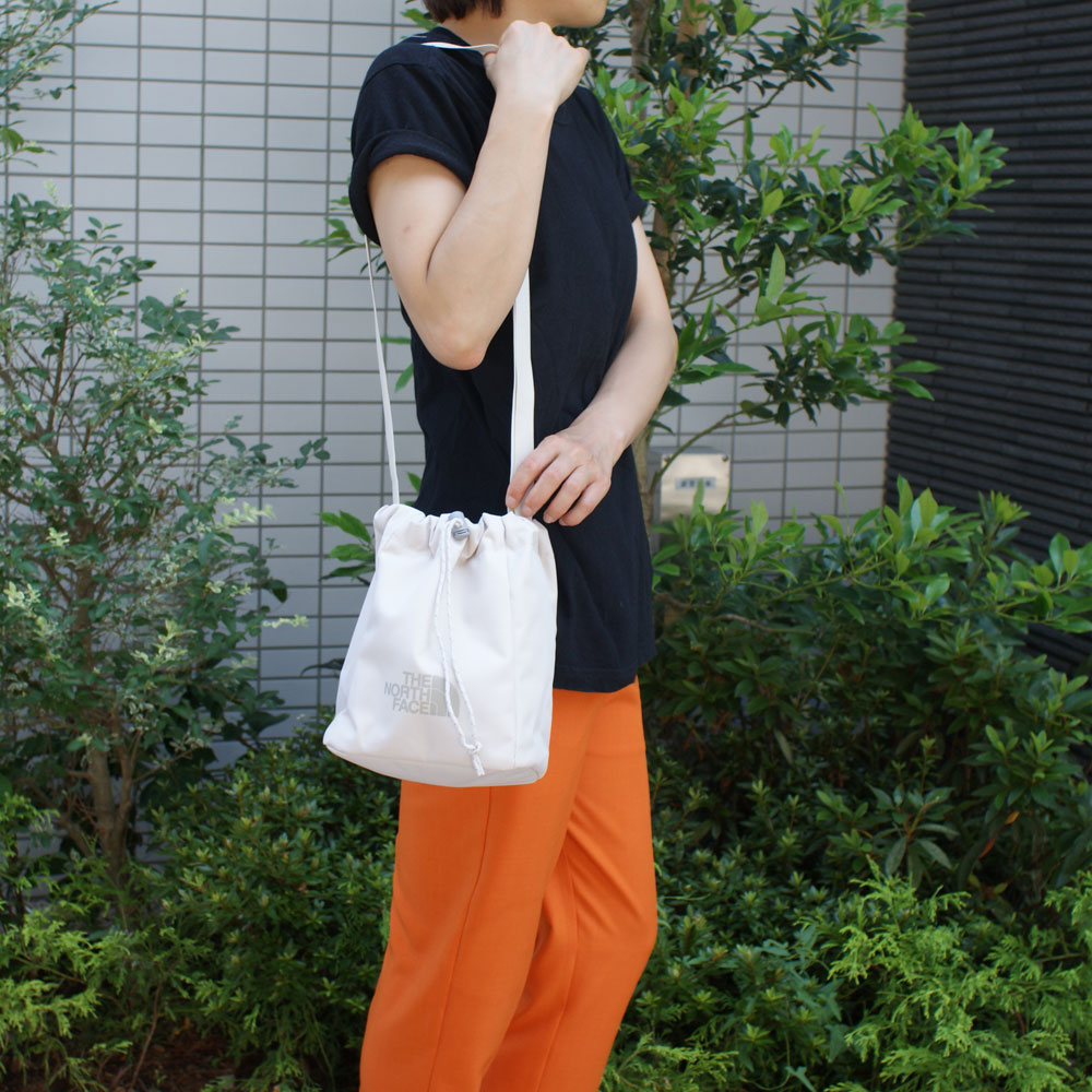 新品 ザ・ノースフェイス ホワイトレーベル THE NORTH FACE WHITE LABEL WL BUCKET BAG MINI バケットバッグ かごバッグ CREAM クリーム レディース 新作 グッズ 39ショップ