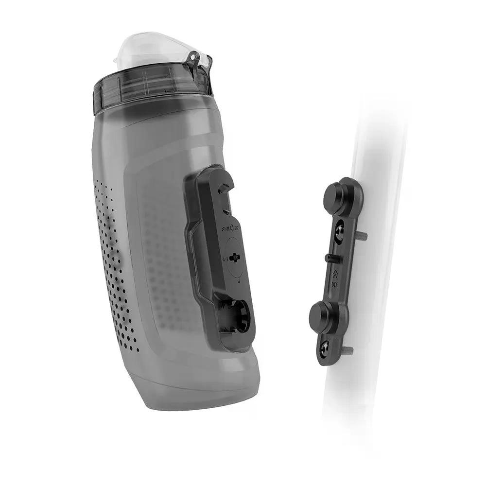 フィドロック ツイスト 590ml＋マグネティック マウント ウォーターボトル （ Grey ） | FIDLOCK Twist 590ml+Magnetic Mount water bottle [t]