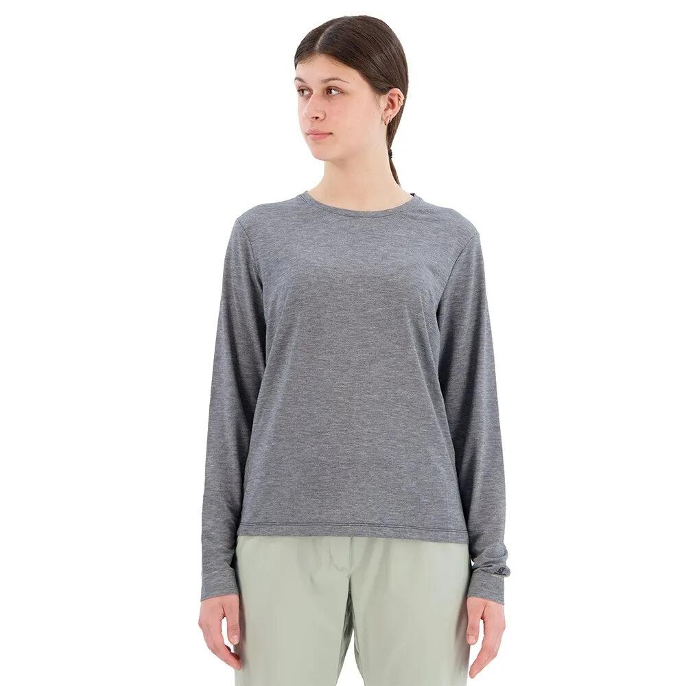 サロモン エッセンシャル ロングスリーブ Tシャツ レディース （ Black ） | SALOMON Essential long sleeve T-shirt Women [t]