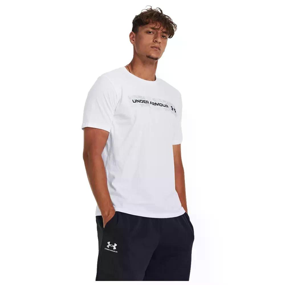 樂天商城 - UNDER ARMOUR Camo Chest Stripe 半袖Tシャツ （ White/Black ） [t]