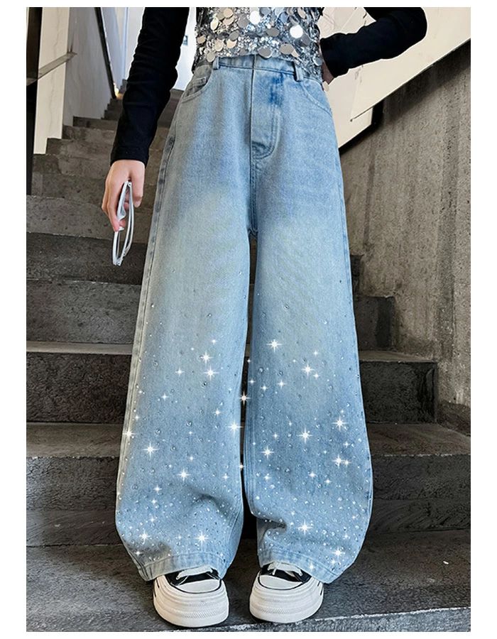 【コスパ最高】韓国子供服 女の子 デニムパンツ 春秋 新品 おしゃれ デニムワイドパンツ ガールズ デニムパンツ カジュアルパンツ ライトブルー 普段着 K-pop 演出服 団体服 ドラムショー 子供パンツ デニム ズボン 110 120 ジーンズ キラキラ スパンコール