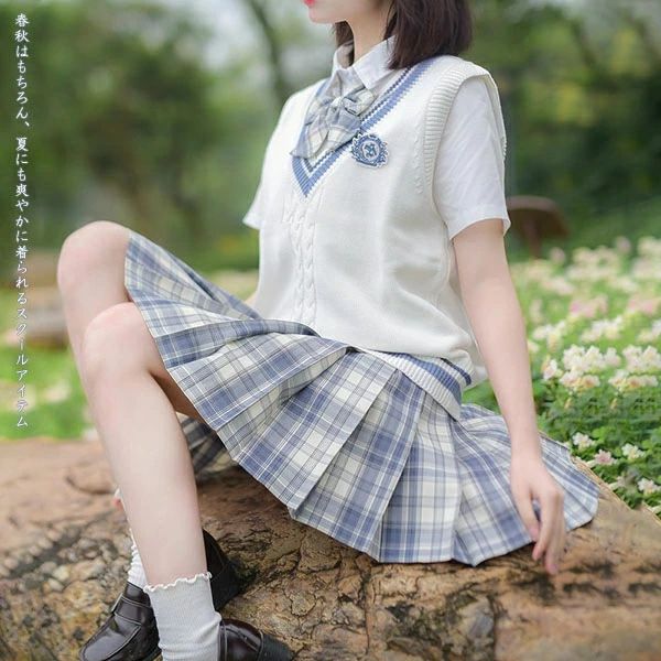 【期間限定→2,699円 6/11まで】スクールニットベスト バッジ付き 綿100％ 定番ベスト 春服 秋服 大きいサイズ 学生風 トップス ノースリーブ ニット ケーブル編み ニットセーター 配色 ゆったり プルオーバー 袖なし 切り替え 通学 学生 女子高校 制服ベスト 春秋