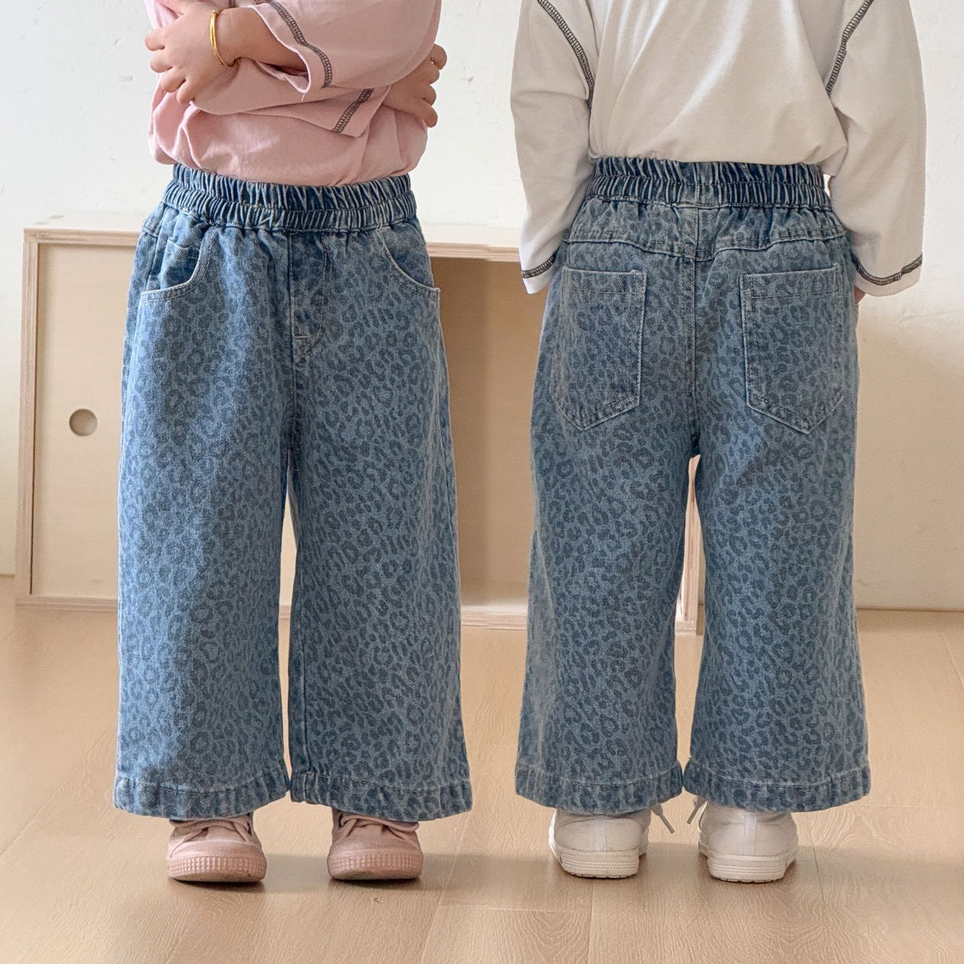 デニムパンツ 子供服 ヒョウ柄 ワイドレッグ 兄妹コーデ キッズ服 ウエストゴム 80‑170cm 男の子 女の子 春秋 ゆったりシルエット カジュアル キッズズボン 通園 お出かけ cliosi-10007148 cliosi サンプル画像2