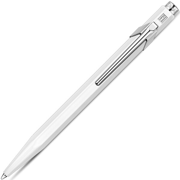【送料無料】CARAN D'ACHE カランダッシュ 849 クラシックライン 油性 ボールペン 0.5mm ホワイト 黒/F芯 アルミ軸 正規輸入品 - メール便発送 clipps-10393246 Clips クリップス パッケージ画像