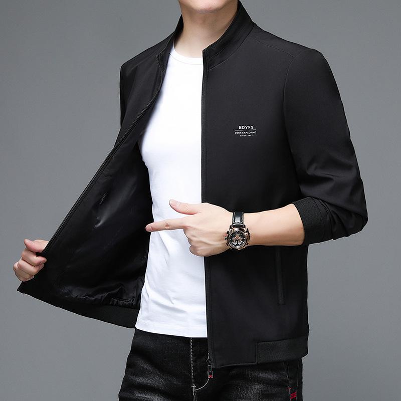 ジャケット メンズ 男性用 紳士服 アウター 春秋 ポリエステル 立襟 リブ 伸縮性 ブラック 黒 普段使い・カテゴリ: ジャケット・スタイル: カジュアル・対象: メンズ・素材（表地）: ポリエステル・素材（裏地）: ポリエステル・ネックライン: スタンドカラー・フィット: レギュラー・フロント: ジッパー・フード: なし・・シーズン: 春.秋・着丈: レギュラー・裾: リブ・ポケット: サイドポケット・袖丈: 長袖・袖: レギュラー・色: ブラック.エビ茶・サイズ: 170.175.180.185.190.195