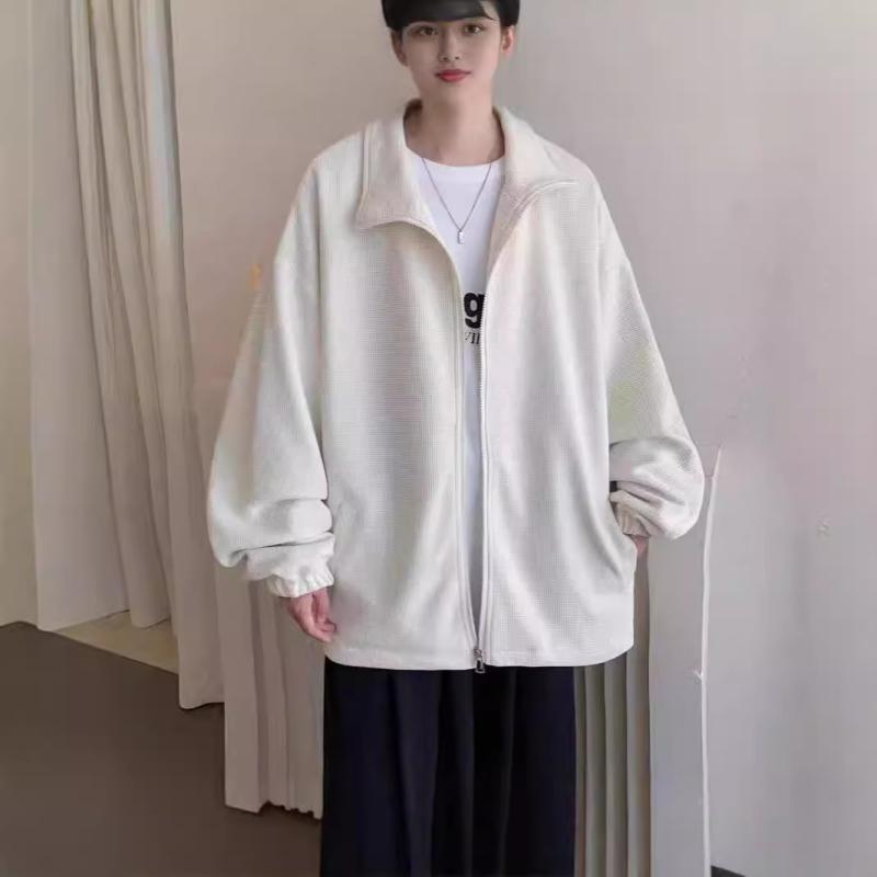 2個セットジャケット 男性用 ブルゾン スタンドカラー 無地 ポリエステル ブラック 杏色 カジュアルスタイル・項目: カテゴリ・値: ジャケット・項目: スタイル・値: 流行・項目: 領型・値: 立ち襟・項目: 版型・値: ルーズ・項目: 前立て・値: ジッパー・項目: 厚さ・値: 普通・項目: 柄・値: 無地・項目: 素材・値: 化繊混紡・項目: 主素材・値: ポリエステル・項目: 裏地・値: ポリエステル・項目: 裏地 состав・値: 96%・項目: 対象・値: 青少年.成人男性・項目: シーン・値: カジュアル・項目: ディテール・値: -・項目: 裾・値: ストレート・項目: 着丈・値: レギュラー丈・項目: ポケット・値: フラップポケット・項目: 着方・値: アウター・項目: 袖丈・値: 長袖・項目: 袖型・値: 通常袖・項目: カラー・値: ブラック.杏色・項目: サイズ・値: M.L.XL.2XL.3XL・項目: 誤差範囲・値: 1～3cm