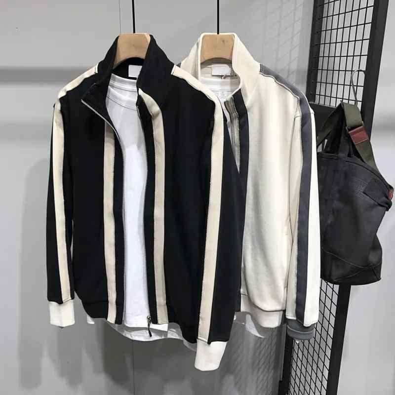 ジャケット メンズ 配色 ストライプ スリム 立ち襟 春秋 カジュアル ポリエステル ブラック アプリコット・素材: ポリエステル繊維65%・カテゴリ: ジャケット・スタイル: 韓国・対象: 18-24歳・襟の形: 襟付き・フィット: スリム・前立て: ジッパー・フード: なし・・柄: ストライプ.無地・対象シーズン: 春・対象者: ・シーン: カジュアル・ディテール: 配色・裾: ストレート・袖丈: 長袖・袖のタイプ: レギュラー・着丈: レギュラー・ポケット: 側縫いポケット・着方: アウター・色: ブラック.杏色・サイズ: M, L, XL, 2XL, 3XL