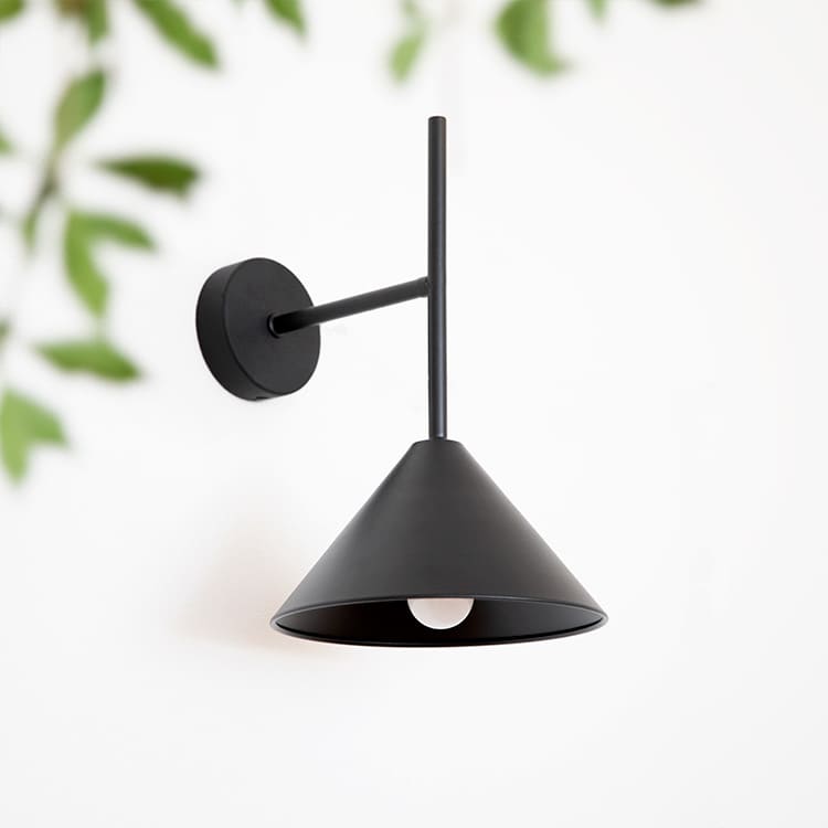 ブラケットライト 1灯 アルバロ Belled ウォールライト ウォールランプ 壁掛け照明 壁付け照明 壁面照明 間接照明 照明器具 寝室 階段 リビング照明 内玄関照明 洗面所 北欧 おしゃれ インテリア 軒下照明 屋外照明 LED スポットライト E17 電気 ダイニング照明 玄関ライト