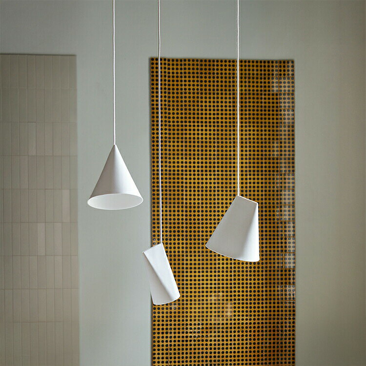 Vaulted Ceiling - MOEBE Ceramic Pendant Wide ムーベ セラミックペンダントライト ワイド ランプ ペンダントライト シェード 磁器 Ceramic Pendant Narrow Wide スポット照明 北欧 ライト 照明 オシャレ 間接照明 リビング おしゃれ 照明器具 玄関 リビング 天井照明 寝室 キッチン
