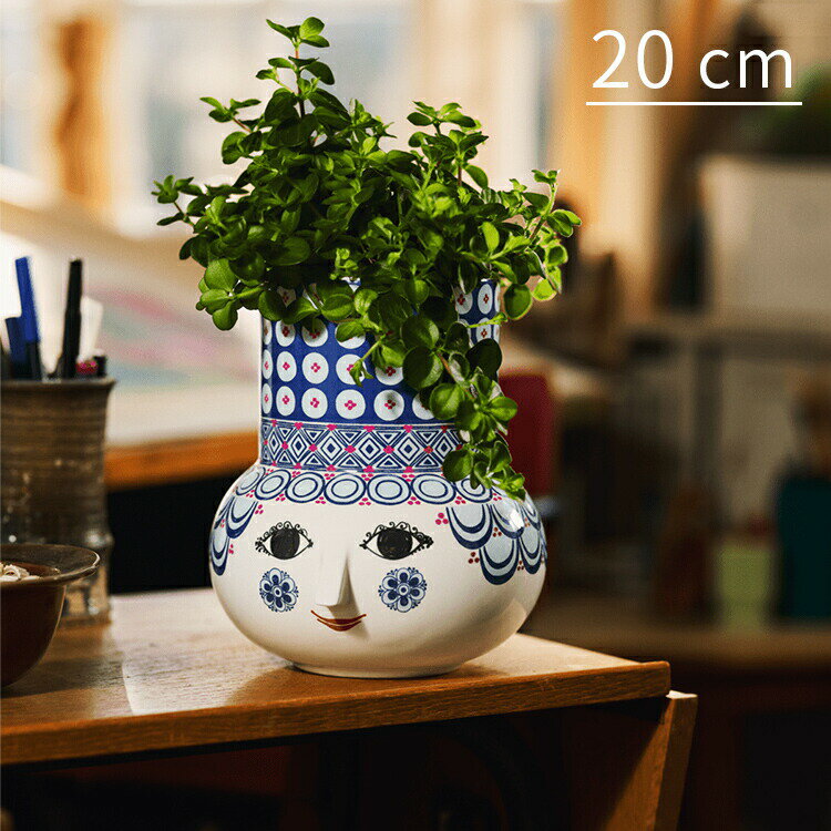 Olga フラワーベース H20cm 花瓶 エヴァベース Eva Vase BJORN WIINBLAD ビヨン・ヴィンブラッド 花器 一輪挿し ブルー 青色 北欧 インテリア雑貨 おしゃれ 雑貨 花 飾り テイスト かわいい ギフト 誕生日 バレンタイン プレゼント 贈り物 枝物 フラワーポット 結婚祝い