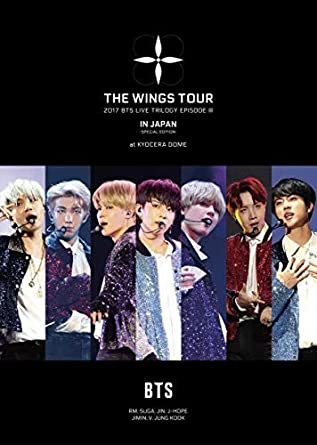 BTS(防弾少年団)が2017年10月15日に京セラドームで行った初のドーム公演をBD化。「Not Today -Japanese ver.-」「Go Go」「DOPE」「Begin」「Lie」「First Love」「DNA」ほか、全26曲を収録。メンバー別LIVE写真集を封入。 時間 ‏ : ‎ 3 時間 37 分 (初回限定盤Blu-ray) 全世界が注目するBTSが、昨年10月15日に京セラドームで行った初のドーム公演を完全映像化! ライヴ初披露となる、大ヒット曲「DNA」をはじめ、「Go Go」、「You Never Walk Alone」、「Not Today -Japanese ver.-」、「Spring Day -Japanese ver.-」を含む全26曲収録! 2017年、2018年と2年連続でBillboard Music Awards Top Social Artist受賞! ! 韓国アーティストとして同アワード史上初となるパフォーマンスを披露! そして、最新アルバム「LOVE YOURSELF 轉 'Tear'」がBillboard 200 Chart(ビルボード・アルバムランキング)で韓国グループとして初の1位を獲得! ! これまで数々の歴史的記録を打ち立ててきたBTSが2017年に行ったワールドツアー「2017 BTS LIVE TRILOGY EPISODE III THE WINGS TOUR」。 2017年2月18日に韓国コチョク・スカイドームを皮切りにスタートし、日本を含む19の国と地域で40公演、約55万人を動員し、日本では6都市13公演、14万5千人を動員。 その後、10月には“SPECIAL EDITION"として京セラドームにて追加2days公演を行い8万人動員! BTS (防弾少年団)の掲げる三部作のラストを締めくくる重要なツアーであり、さらに初のドーム公演を完全映像化ということで、メンバーにとってもファンにとっても記念すべき特別な作品! 世界で活躍する勢いとその人気の高さを証明する世界照準のサウンド、ダンスパフォーマンス、BTSの魅力が詰まった待望のLIVE Blu-ray & DVD。 商品にはライヴ本編、アンコールだけでなく、京セラドーム2daysバックステージの様子を収めたメイキング映像も収録! 更に初回限定盤はメンバー別LIVE写真集 20Pが7冊(A4サイズ)、スリーブケース付の豪華盤! (初回限定盤Blu-ray) ●DISC 1: ・LIVE本編 ・ENCORE ・BEHIND THE SCENES ●仕様: ・BOXスリーブケース付(A4サイズ) ・デジパック仕様(A4サイズ) ・メンバー別LIVE写真集 20P×7冊(A4サイズ)新品です。 希少商品となりますので、定価よりお値段が高い場合がございます。 販売済みの場合は速やかに在庫の更新を行っておりますが、時間差等にて先に他店舗での販売の可能性もございます。在庫切れの際はご了承下さい。 当店、海外倉庫からのお取り寄せとなる場合もあります。その場合、発送に2～4週間前後かかる場合があります。 原則といたしまして、お客様のご都合によるキャンセルはお断りさせていただいております。 ただし、金額のケタの読み間違いなども加味し、12時間以内であればキャンセルを受け付けております。 ※万が一、メーカーもしくは店舗などに在庫が無い場合、誠に申し訳ありませんがキャンセルさせて頂きます。何卒、ご理解いただきますようよろしくお願いいたします。 お客様による金額の間違いが多発しております。金額をよくご確認の上、ご注文よろしくお願いいたします。 当店は在庫数1点のみのため、交換はできません。初期不良はメーカーにご相談願います。