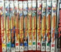 新品です。 希少商品となりますので、定価よりお値段が高い場合がございます。 販売済みの場合は速やかに在庫の更新を行っておりますが、時間差等にて先に他店舗での販売の可能性もございます。在庫切れの際はご了承下さい。 当店、海外倉庫からのお取り寄せとなる場合もあります。その場合、発送に2～4週間前後かかる場合があります。 原則といたしまして、お客様のご都合によるキャンセルはお断りさせていただいております。 ただし、金額のケタの読み間違いなども加味し、12時間以内であればキャンセルを受け付けております。 ※万が一、メーカーもしくは店舗などに在庫が無い場合、誠に申し訳ありませんがキャンセルさせて頂きます。何卒、ご理解いただきますようよろしくお願いいたします。 お客様による金額の読み間違いが多発しております。金額をよくご確認の上、ご注文よろしくお願いいたします。 当店は在庫数1点のみのため交換はできません。不良はメーカーにご相談願います。