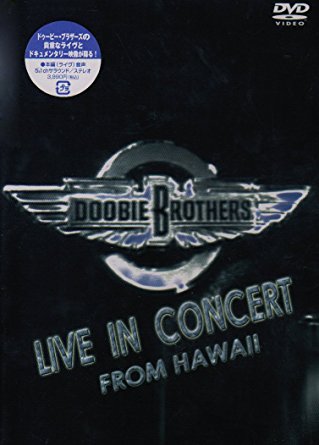 70年代にウェストコーストロックの雄としてイーグルスと人気を二分したThe Doobie Brothersが、89年にハワイで行った伝説の復活コンサートの模様を収録。かつてのメンバーが集結し、往年の名曲の数々を披露。彼らの感動の軌跡がこの1枚で蘇る。 時間: 90 分 1970年代、ウェストコースト・ロックのパイオニアとして、イーグルスと人気を二分した彼らの復活コンサートを収録。 新品です。 希少商品となりますので、定価よりお値段が高い場合がございます。 販売済みの場合は速やかに在庫の更新を行っておりますが、時間差等にて先に他店舗での販売の可能性もございます。在庫切れの際はご了承下さい。 当店、海外倉庫からのお取り寄せとなる場合もあります。その場合、発送に2〜4週間前後かかる場合があります。 原則といたしまして、お客様のご都合によるキャンセルはお断りさせていただいております。 ただし、金額のケタの読み間違いなども加味し、12時間以内であればキャンセルを受け付けております。 ※万が一、メーカーもしくは店舗などに在庫が無い場合、誠に申し訳ありませんがキャンセルさせて頂きます。何卒、ご理解いただきますようよろしくお願いいたします。 お客様による金額の間違いが多発しております。よくご確認の上、ご注文よろしくお願いいたします。　