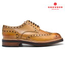 GRENSON / グレンソン グレンソンは1866年創業のイギリスの老舗シューズブランドです。 グレンソンの創業者は、靴職人ウィリアム・グリーン氏で、その歴史はノーサンプトンシャー州のラシュデンに開いた小さな工房から始まりました。 一人の靴職人から始まった小さな工房には、やがて多くの職人が集まり、事業は順調に発展。1895年には法人化され、1911年には現在のような生産スタイルを確立し、英国紳士靴の代名詞的存在として世界中から認められるようになります。1974年に制作されたアメリカ映画「華麗なるギャツビー」においては、衣装を担当したラルフローレン氏のセレクトによりグレンソンの靴が登場し、注目を集めました。 【GRENSON / グレンソン】一覧はこちら 送料について ＜送料無料の場合＞北海道・一部離島沖縄 900円(税込)1,200円(税込) 送料の詳細はこちらブランド GRENSON /グレンソン 商品名 ARCHIE/アーチー 素材/スペック カラー　：　タン レザー　：　カーフ ソール　：レザーソール ワイズ　：　G 生産国　：　イギリス製 サイズ選びの目安 当店ではUKサイズ表記を基準としております。 メーカーや靴の種類、お好みの履き方・スタイルにもよりますが 普段お使いのスニーカーより細身・普通の方は-1.0cm,幅広甲高の方は-0.5cm小さめをお勧めします。 *デザインや個人の足タイプで若干の違いはございます。あくまでも目安とお考え下さい。 商品説明 グレンソンは1866年創業のイギリスの老舗シューズブランドです。 グレンソンの創業者は、靴職人ウィリアム・グリーン氏で、その歴史はノーサンプトンシャー州のラシュデンに開いた小さな工房から始まりました。 一人の靴職人から始まった小さな工房には、やがて多くの職人が集まり、事業は順調に発展。1895年には法人化され、1911年には現在のような生産スタイルを確立し、英国紳士靴の代名詞的存在として世界中から認められるようになります。1974年に制作されたアメリカ映画「華麗なるギャツビー」においては、衣装を担当したラルフローレン氏のセレクトによりグレンソンの靴が登場し、注目を集めました ▼注意▼ 当商品は【平行輸入品（海外正規品）】となります。製品の制作工程上でのオイルシミによります色ムラやボンド接着跡、縫製の際の"シワ"や"キズ"等がある場合もございますが、これらは不良品ではなく、製造上やむを得ないものとなります。 着用に支障の無い傷や輸入による箱のつぶれ、多少の汚れもご了承下さいませ。これは当商品の風合いの範囲内ですので完璧な商品をお求めの方には不向きな商品です。 ご注意点 ※新品ですが一部箱が破損している場合が御座います。 ※細かなキズや型抜き跡などが見られる場合があります。 ※実物とパソコンモニター画面では、見た目の色に多少違いがある場合が御座います。 ※輸送上の都合等により商品に多少の汚れや傷などが付いている場合がございます。 上記の点を予めご了承のうえご注文いただきますようお願いいたします。