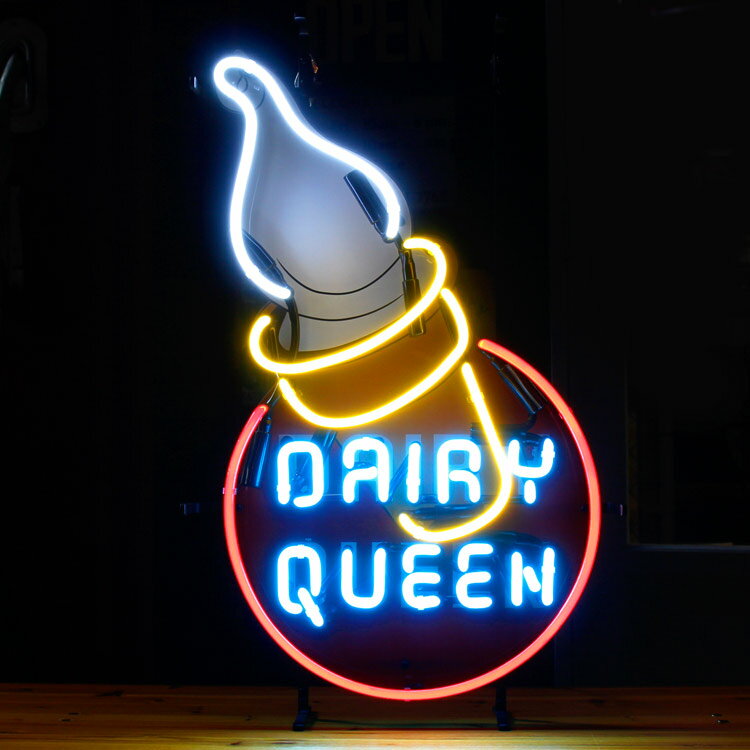 ネオンサイン DAIRY QUEEN デイリークイーン 高さ70×幅43cm ネオン管 照明 店舗装飾 インテリア ガレージング アメリカ雑貨