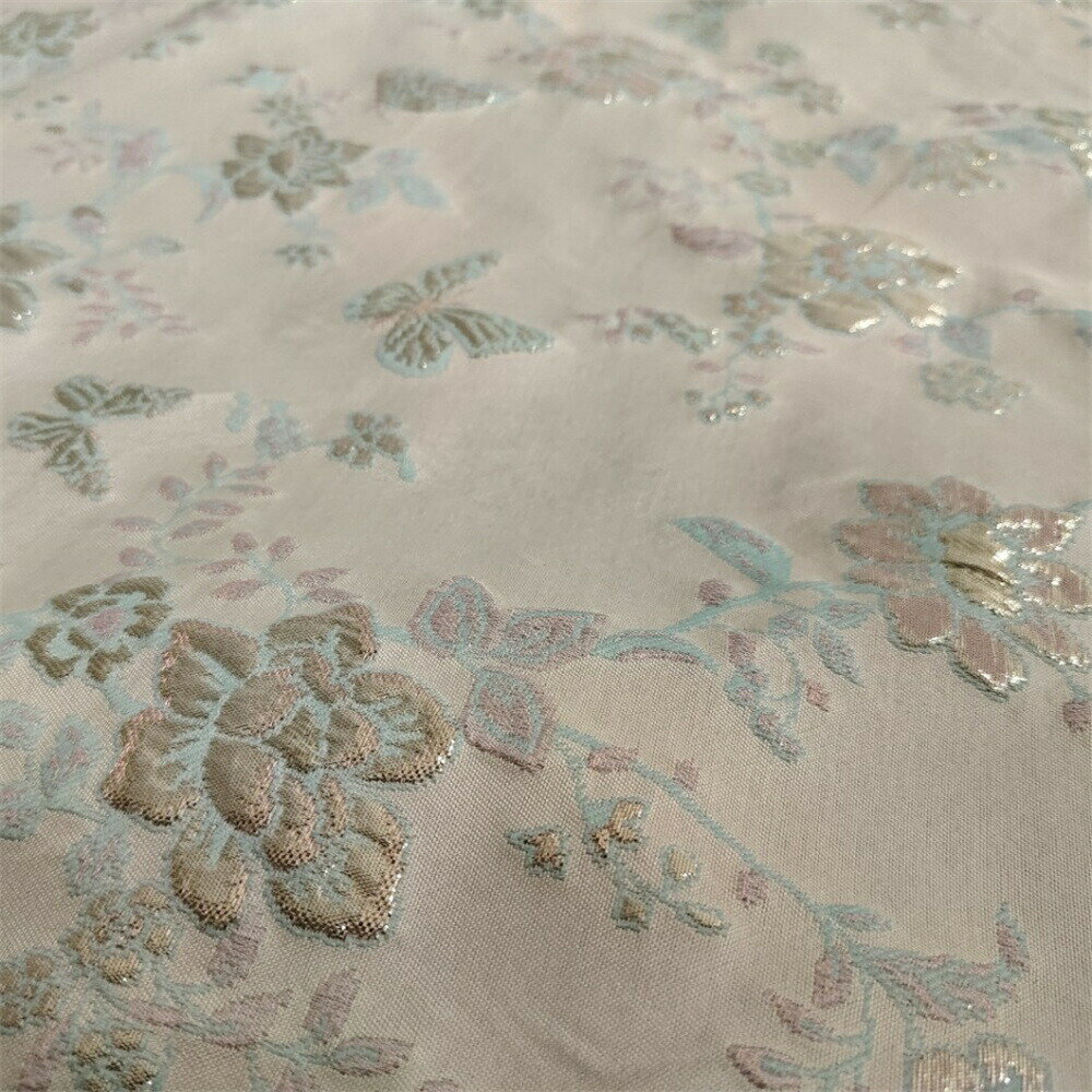 送料無料 134cm幅 95+95cm単位 ジャカード生地 エンボス生地 浮き彫り生地 生地 布 布地 色織り生地 手作り生地 裁縫 DIY用生地 手芸用 ハンドメイド向け 花柄 シャンパン色 緑