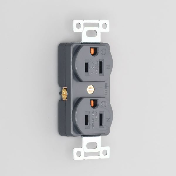Яアメリカン電機 【7110GD】黒色 複式埋込コンセント 平刃形・2ヶ 15A 接地形2P 125V (NEMA 5-15)