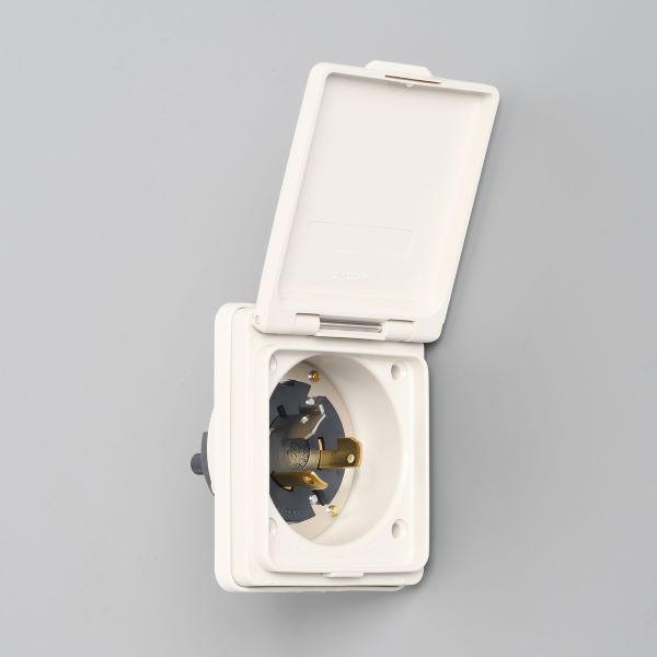 Яアメリカン電機 【3365NW】白色 防水形フランジインレット 引掛形 30A 3P 600V