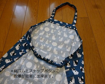 再入荷!【ハンドメイド】一人で着れる!ブルドッグ総柄エプロン3点セット(S,Mサイズ)3色エプロン 三角巾 巾着袋セット(キッズ用)保育園 幼稚園 小学校 お揃い 参観日 調理 国産