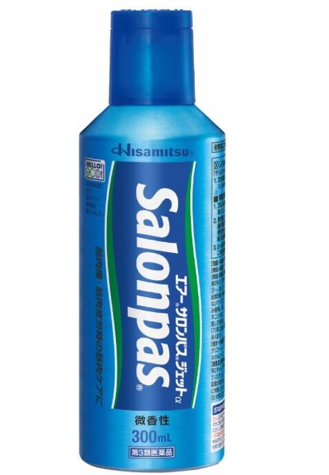 医薬品の使用期限 :2028/10 ●名称 : エアーサロンパスジェットα　300ml ●内容量 300ml ●使用方法・用法及び使用上の注意 サリチル酸グリコールによる鎮痛消炎効果と優れた冷却効果のスプレー剤です。 ●効能・効果 1日数回、適量を患部に噴霧してください。 ●〈用法・用量に関連する注意〉 （1）小児に使用させる場合には、保護者の指導監督のもとに使用させてください。 （2）目に入らないように注意してください。万一、目に入った場合には、すぐに水又はぬるま湯で洗ってください。なお、症状が重い場合には眼科医の診療を受けてください。 （3）大量・広範囲には使用しないでください。 （4）外用にのみ使用し、吸入しないでください。吸入により、めまい、吐き気等の症状を起こすことがありますので、できるだけ吸入しないよう、また周囲の人にも十分注意して使用してください。 （5）患部まで10cmの距離で噴霧してください。 （6）同じ箇所に連続して1秒以上噴霧しないでください（凍傷になるおそれがあります）。 ■用法・用量 筋肉疲労、筋肉痛、肩こり、腰痛、打撲、ねんざ、関節痛、骨折痛、しもやけ ■してはいけないこと （守らないと現在の症状が悪化したり、副作用が起こりやすくなります。） 次の部位には使用しないでください。 （1）目の周囲、粘膜等。 （2）湿疹、かぶれ、傷口。 ■相談すること 1. 次の人は使用前に医師、薬剤師又は登録販売者にご相談ください。 薬などによりアレルギー症状を起こしたことがある人。 2. 使用後、次の症状があらわれた場合は副作用の可能性がありますので、直ちに使用を中止し、 この説明書を持って医師、薬剤師又は登録販売者にご相談ください。 関係部位皮 膚症 状発疹・発赤、かゆみ、かぶれ 3. 5〜6日間使用しても症状がよくならない場合は使用を中止し、この説明書を持って医師、薬剤師又は登録販売者にご相談ください。 保管および取扱い上の注意 （1）直射日光の当たらない湿気の少ない涼しい所にキャップを閉めて保管してください。 （2）小児の手の届かない所に保管してください。 （3）他の容器に入れ替えないでください（誤用の原因になったり、品質が変わることがあります）。 （4）本剤が衣類や家具、皮革製品、化成品等に付着しないように注意してください。変質又は変色するおそれがあります。 （5）火気に近づけないでください。 （6）火花が出る所で使用しないでください。 ■原材料 成分（膏体100mL中） l-メントール10.0g サリチル酸グリコール2.0g グリチルレチン酸含量0.2g 添加物として、ヒドロキシプロピルセルロース、1,3-ブチレングリコール、無水エタノール、DMEを含有します。 ■原産国 日本