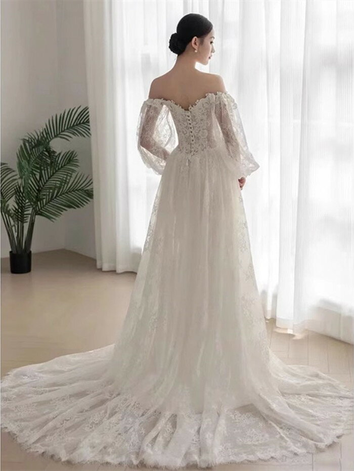 ウエディングドレス 二次会 長袖 ウェディグドレス Aラインドレス 海外挙式 前撮り 後撮り 花嫁二次会 大きいサイズ 結婚式 ブライダル 披露宴 パーティードレス ロングドレス エンパイア トレーン