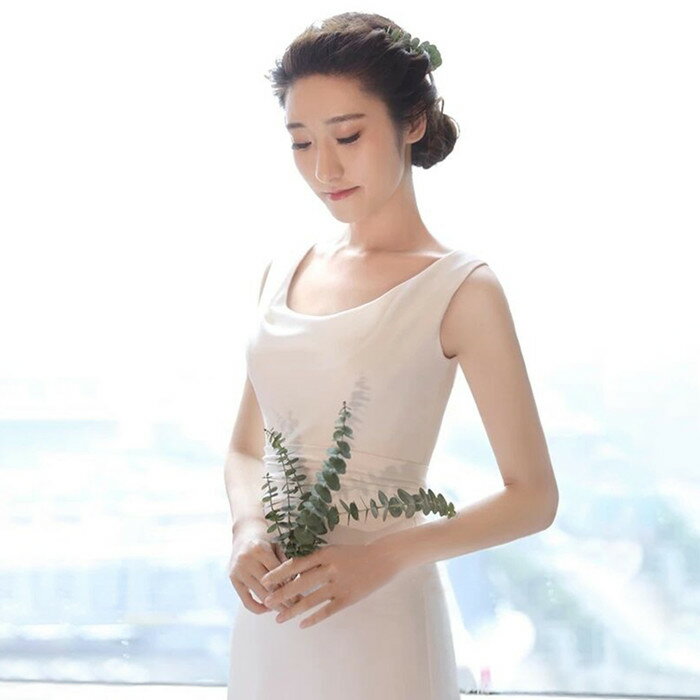 ウエディングドレス 二次会 ウェディグドレス Aラインドレス 海外挙式 前撮り 後撮り 花嫁二次会 大きいサイズ 結婚式 ブライダル 披露宴 パーティードレス ロングドレス エンパイア トレーン