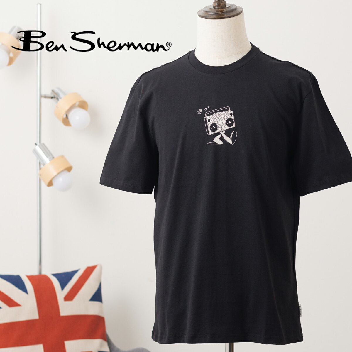 Ben Sherman ベンシャーマン ロゴプリント Tシャツ 半袖 ブラック ラジカセバックグラフ