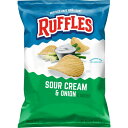 【アメリカウォルマート品】ラッフルズ ポテトチップス サワークリーム&オニオン味 スナックチップス 226.8g Ruffles Potato Chips Sour Cream & Onion Flavor Snack Chips, 8.0 Ounce Bag 【お取り寄せ商品】【合わせて買いたい】