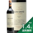 産地アルゼンチン生産者ボデガ・エル・エステコ品種マルベック 100%英字Don David Malbec Reserve El Esteco醸造アメリカンオーク40%、フレンチオーク60%の小樽で12ヶ月熟成おすすめ料理Tボーンステーキ、バーベキュー飲み頃温度13〜15℃おすすめグラスボルドーグラス内容量750mlJANコード7790189001129輸入元スマイル《生産者について》 ボデガ・エル・エステコは、現在700haを超えるブドウ園を所有し、世界30ヶ国以上に質の高いワインを提供している、この地区を代表する生産者です。 1892年、ブエノスアイレスから約1,700km、アルゼンチン北西部に位置する、カファジャテでブドウの栽培を開始。アルゼンチンの有機認証機関「アルゼンサート」認定の有機栽培ブドウ100%を使用しています。 《このワインについて》 アルゼンチンでポピュラーな「マルベック」を使った、豊かな果実味が魅力の安旨ワインです。樽熟成由来の香ばしさと、ジャムのようにぎゅっと凝縮されたフルーツのニュアンスが、ジューシーな肉料理のうまみとバツグンのハーモニーを奏でます！ 《テイスティングノート》 プラムジャムやレーズンの香り。樽熟成によるバニラやトーストがほのかに香り、チョコレート、アーモンド、ナッツなどの味わいが柔らかなタンニンとともに広がります。■■■■■■■■■■■■■■■■■■■■■■■■ 分類記号: 甲55丁N戊N己N フルボディ 辛口 子1酉26山とワイナリーのイラスト 背の高いボトル デイビッド デイヴィッド 惰H≪関連カテゴリ≫