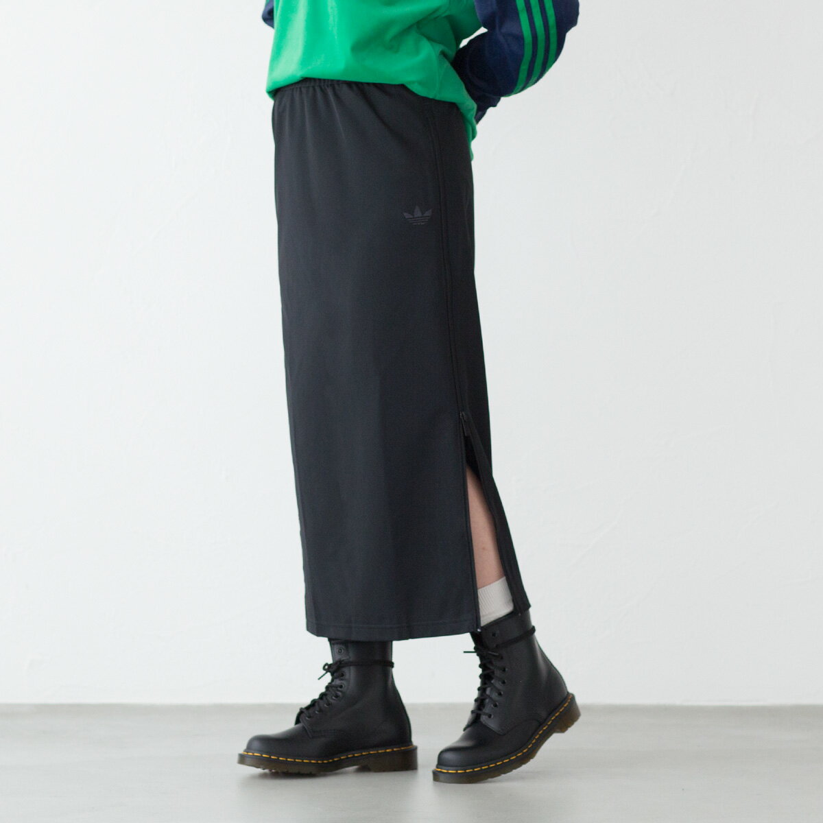 アディダス オリジナルス ファイヤーバード ジップアップ マキシスカート adidas Originals JSM69 レディース ジャージのサムネイル