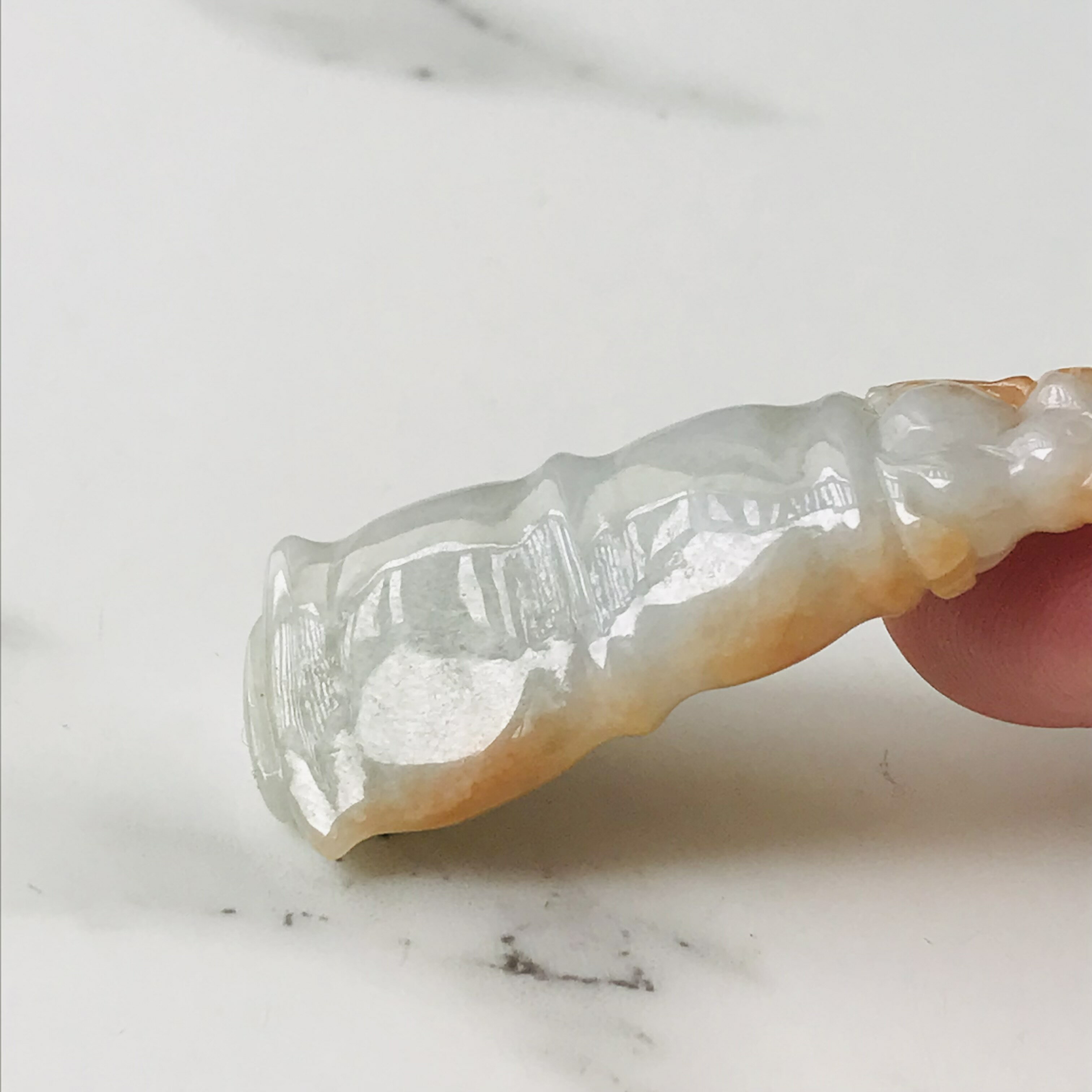 ミャンマー産 翡翠　ヒスイ　jade ペンダントトップ　一点もの　希少　天然石　カ...