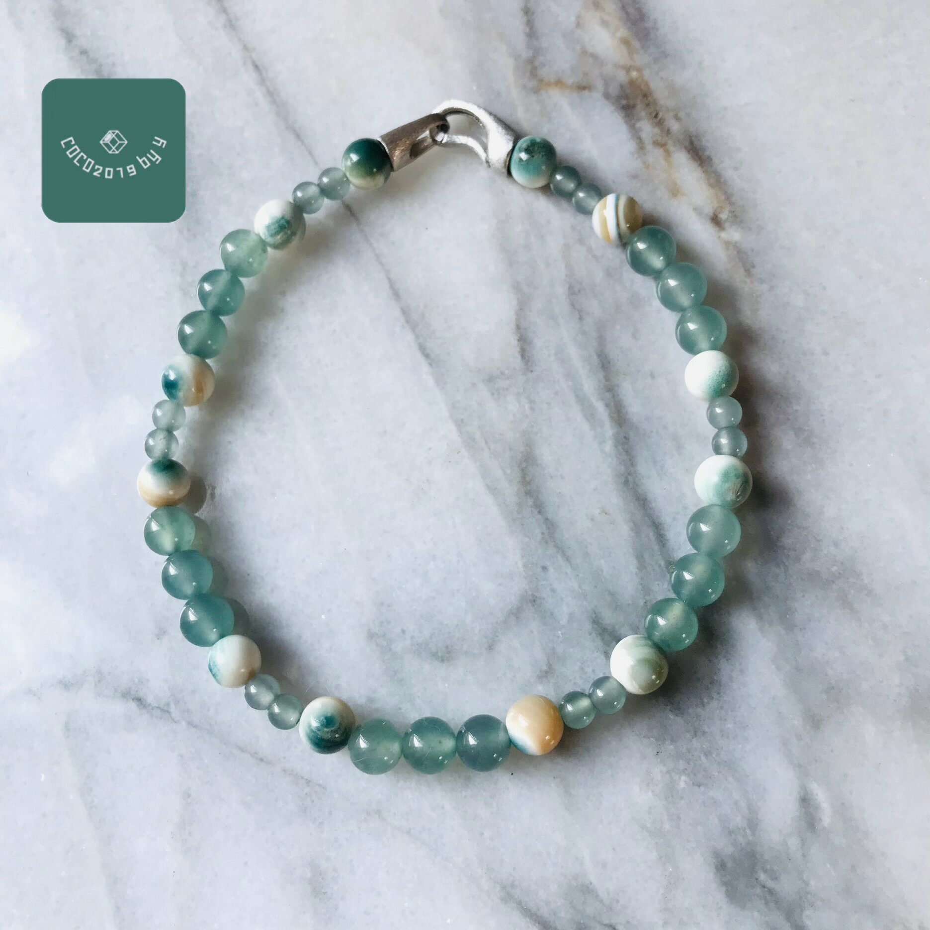 グアテマラ産　翡翠　ヒスイ　ブレスレット　一点もの　 ひすい パワーストーン hisui 本翡翠 アクセサリー　翡翠手串 大人かわいい　青　夜光貝　sv925