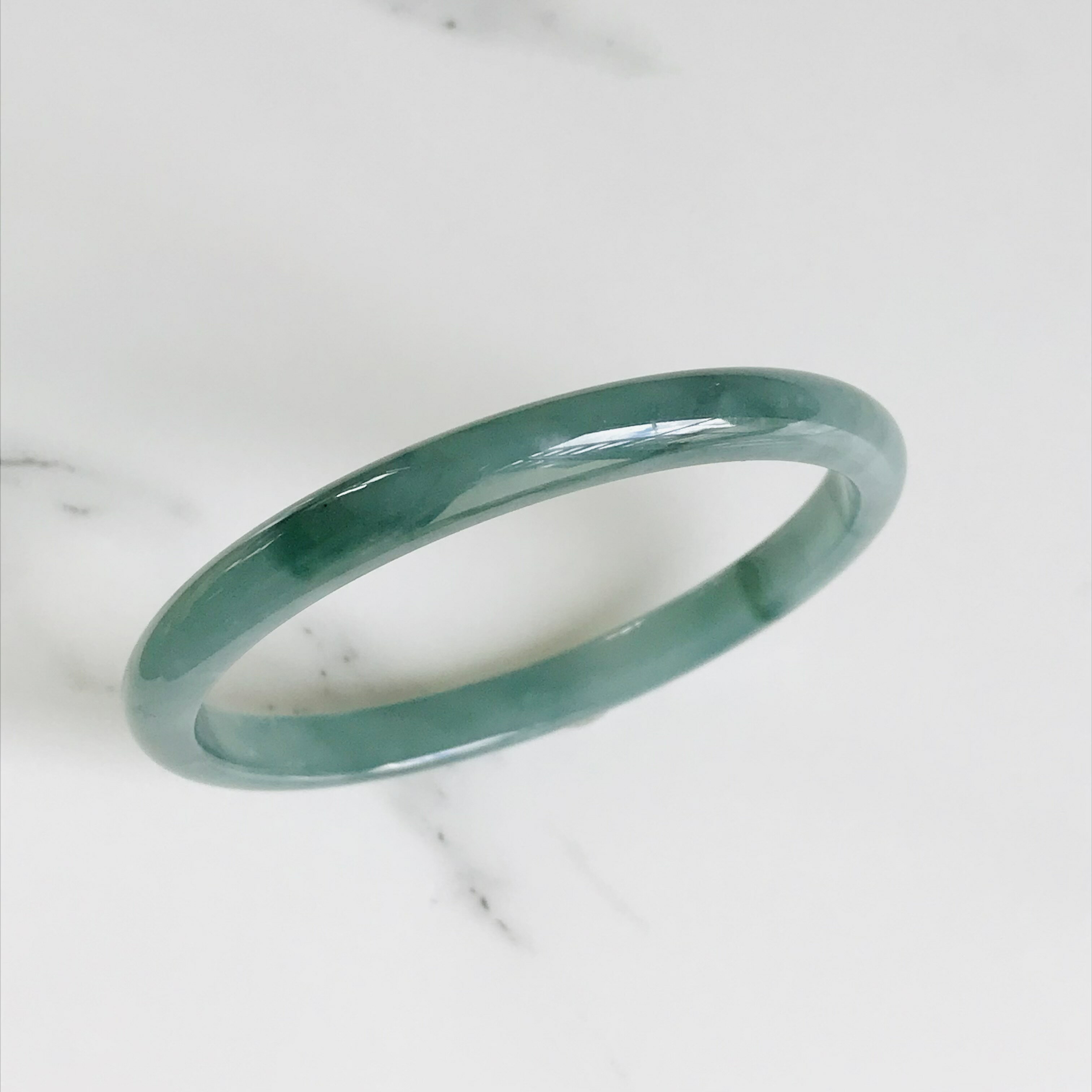COCO2019 jade store 翡翠専門店のグアテマラ産 翡翠　ヒスイ　jade バングル ブレスレット　59.1mm　ヒスイ ひすい パワーストーン hisui 本翡翠 翡翠専門店 アクセサリー ジュエリー 手镯　緑｜アングル2