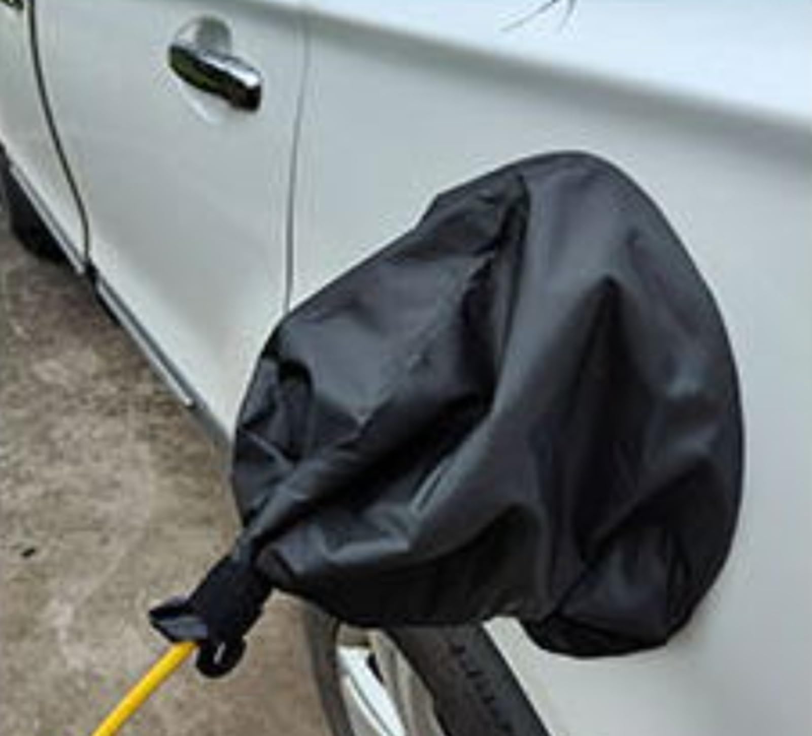 【送料無料】CAWKAY 電気自動車充電ポート防水カバー EV充電器ポートカバー EV車用充電 コネクタ 防水..