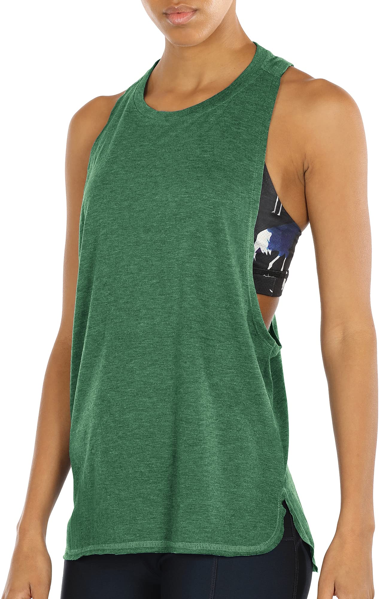 【送料無料】[icyzone] タンクトップ 緩い ワークアウト シャツ 通気 速乾 軽量 レーサーバック ランニング ジム ヨガ ダンス トップス レディース 色：アーミーグリーン、サイズ：XL