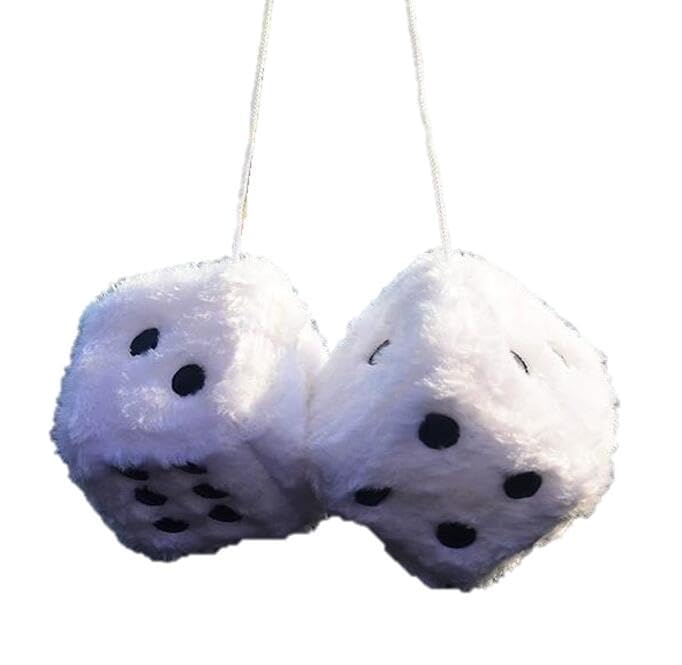 【送料無料】speed mao かわいい ふわふわ サイコロ ぬいぐるみ 車 ルームミラー などの 装飾に 色：ホ..