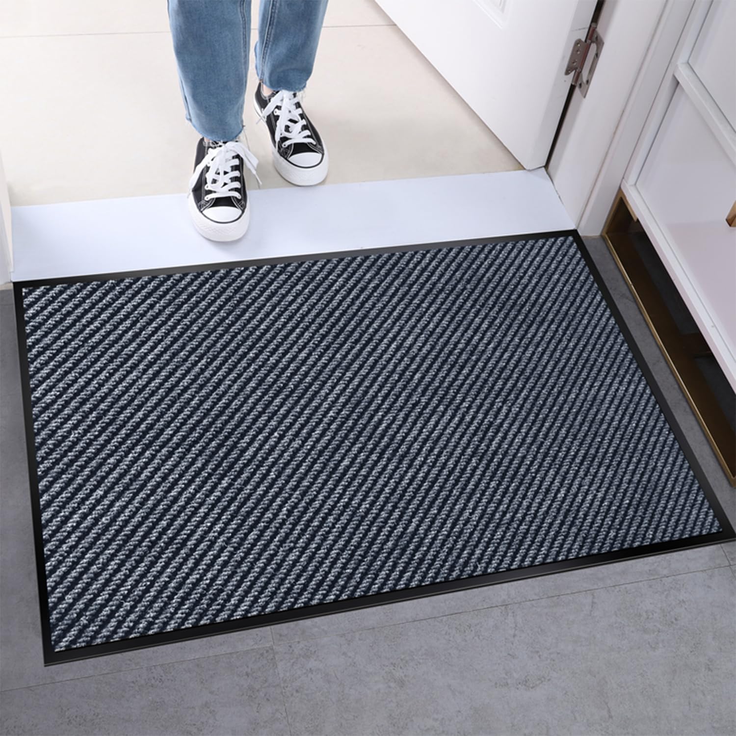 【送料無料】Bcrio 玄関マット 屋外 泥落とし 滑り止め 泥落としマット 耐磨耗性 室内 業務用 家庭用 速乾 吸水 無地 オフィス お店 色：グレー、サイズ：90*150cm