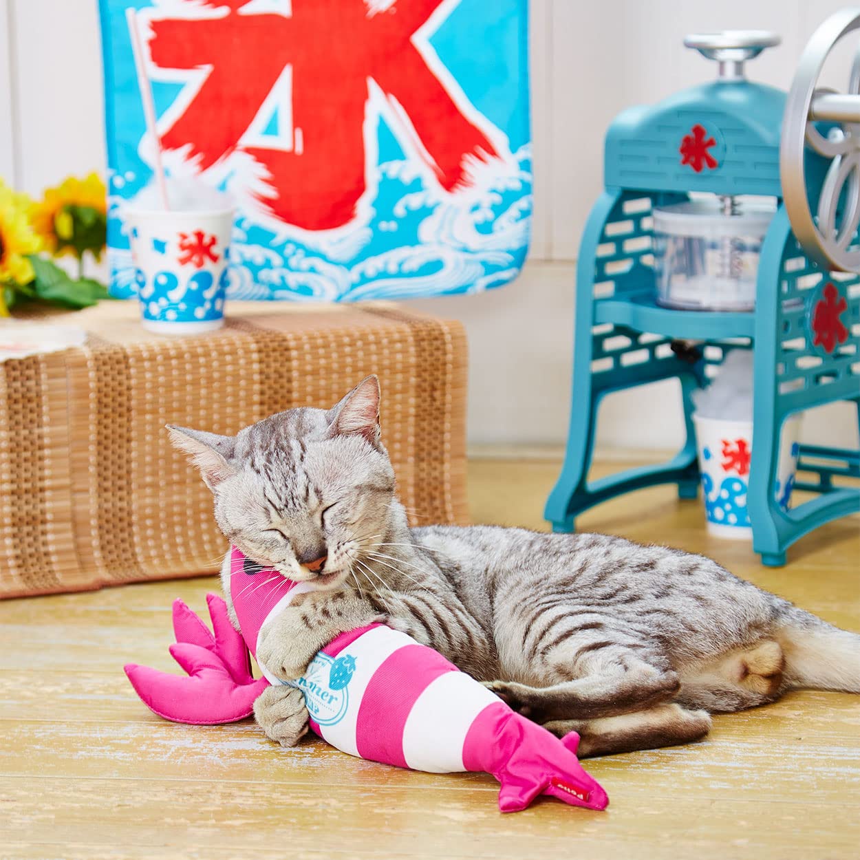 【送料無料】ペティオ (Petio) 猫用おもちゃ ひんやりけりぐるみHNY エビ イチゴ