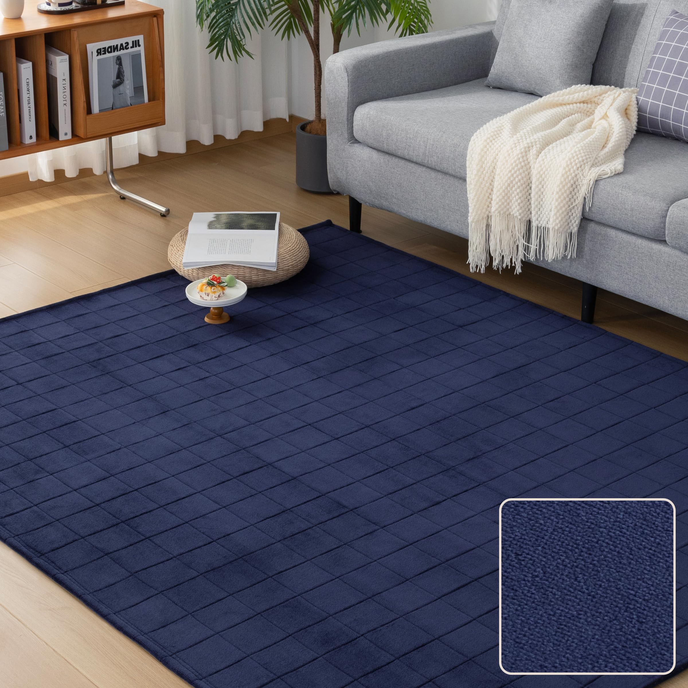 【送料無料】Keusnix ラグ カーペット キルトラグ 滑り止め付き 洗える ラグマット 135×185cm 約1.5畳 絨毯 オールシーズン 抗菌防臭 ふわふわ肌触り フランネルラグ 床暖房 ホットカーペット対応 無地 ネイビー