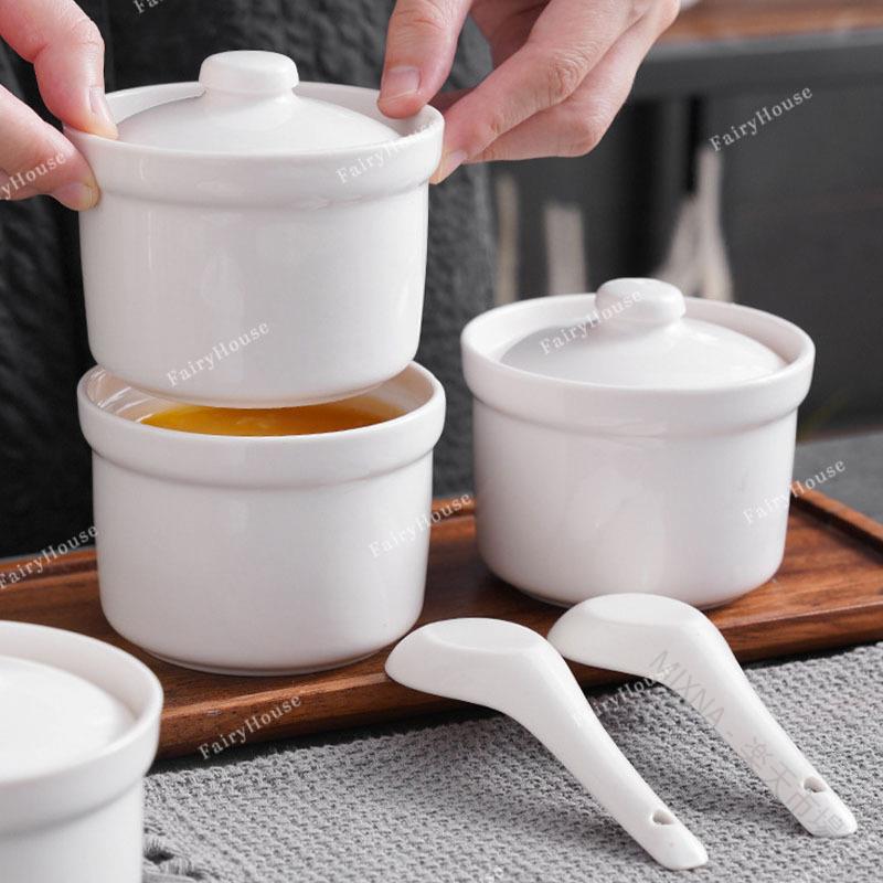 商品説明この蓋付き鍋は、ミニチュアサイズの円筒形の鍋です。個性的な茶碗蒸し器として、和食にも洋食にも合う、存在感のある逸品です。茶碗蒸し以外にも、スープボウル、デザートボウル、プリンボウルとしてもお使いいただけます。電子レンジ、食器洗い機、オーブンに対応しており、優れた機能性で大変便利です。小鉢、スープ、デザートなど、様々な用途でお使いいただけます。表面：滑らか素材：磁器電子レンジ、食器洗い機対応オーブン対応直火、IH調理器には適していません。※ピンホール（針で刺したような小さな穴）や小さな突起（ごく小さな突起）が見られる場合があります。*製造工程上、端に多少のムラがある場合がございます。*モニターの設定やお部屋の照明により、実際の商品の色と多少異なる場合がございます。*写真に写っているアクセサリーはイメージです。【原産国／製造国: 中国】 .茶碗蒸し、茶碗蒸し器、茶碗蒸し 器、茶碗むし、蒸し碗、洋風茶碗蒸し、ココット、フタ付き器、スープカップ、デザートカ、調理器具、食器、和食器、洋食器として使える便利な器です。家庭用、飲食店用、おもてなし、蒸し料理、小鉢、スープ、プリン、デザート、朝食、夕食におすすめ。かわいいデザインで人気の送料無料商品です。。 指定された配送時間は承っておりません。【MIXNA - 楽天市場店】商品説明この蓋付き鍋は、ミニチュアサイズの円筒形の鍋です。個性的な茶碗蒸し器として、和食にも洋食にも合う、存在感のある逸品です。茶碗蒸し以外にも、スープボウル、デザートボウル、プリンボウルとしてもお使いいただけます。電子レンジ、食器洗い機、オーブンに対応しており、優れた機能性で大変便利です。小鉢、スープ、デザートなど、様々な用途でお使いいただけます。表面：滑らか素材：磁器電子レンジ、食器洗い機対応オーブン対応直火、IH調理器には適していません。※ピンホール（針で刺したような小さな穴）や小さな突起（ごく小さな突起）が見られる場合があります。*製造工程上、端に多少のムラがある場合がございます。*モニターの設定やお部屋の照明により、実際の商品の色と多少異なる場合がございます。*写真に写っているアクセサリーはイメージです。【原産国／製造国: 中国】 .茶碗蒸し、茶碗蒸し器、茶碗蒸し 器、茶碗むし、蒸し碗、洋風茶碗蒸し、ココット、フタ付き器、スープカップ、デザートカ、調理器具、食器、和食器、洋食器として使える便利な器です。家庭用、飲食店用、おもてなし、蒸し料理、小鉢、スープ、プリン、デザート、朝食、夕食におすすめ。かわいいデザインで人気の送料無料商品です。。 指定された配送時間は承っておりません。【MIXNA - 楽天市場店】