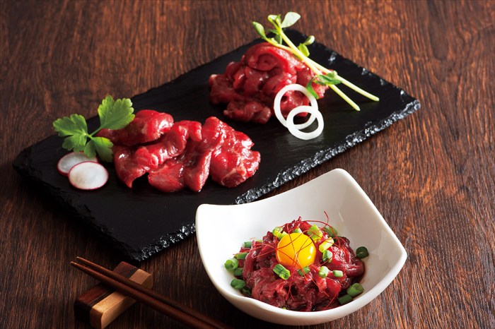 送料無料 お中元 熊本　「フジチク」 ふじ馬刺し詰合せ 6893-65 ※6/8以降の出荷予定となります。北海道・沖縄・離島は配達不可 全国送料無料 御中元ギフト 早割 お中元2026 御中元 御見舞 お見舞い お取り寄せ グルメスイーツ cococara-10479116 贈り物専門店ココイロギフト サンプル画像2