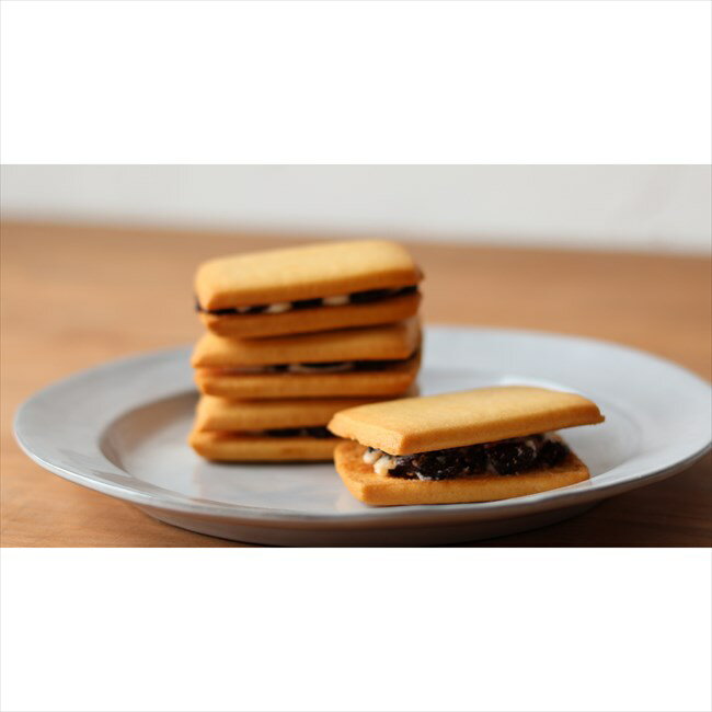 レーズンサンドクッキー&カフェ