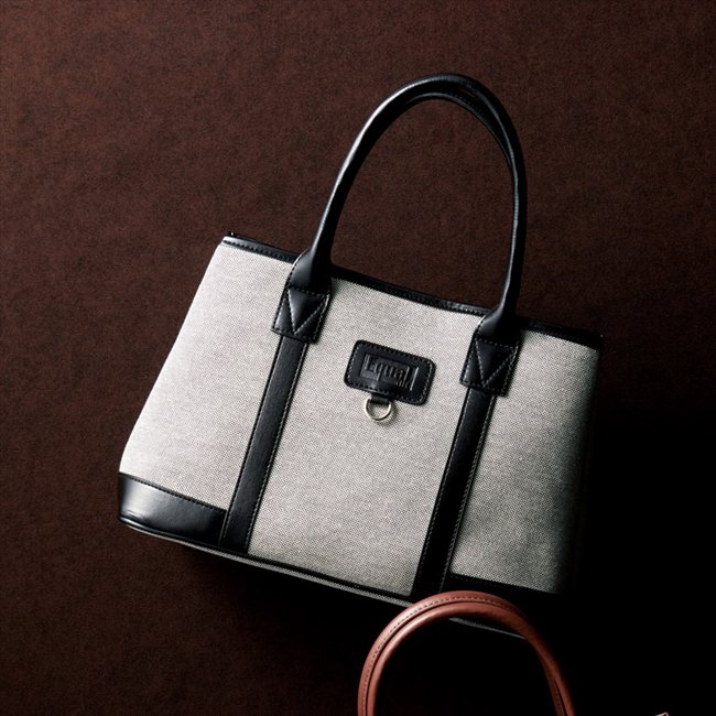 ジュンコ コシノ イコール エルガリー手提げバッグ ブラック JK-HE05 BLACK 内祝 内祝い お祝 御祝 記念品 出産内祝い プレゼント 快気祝い 粗供養 引出物