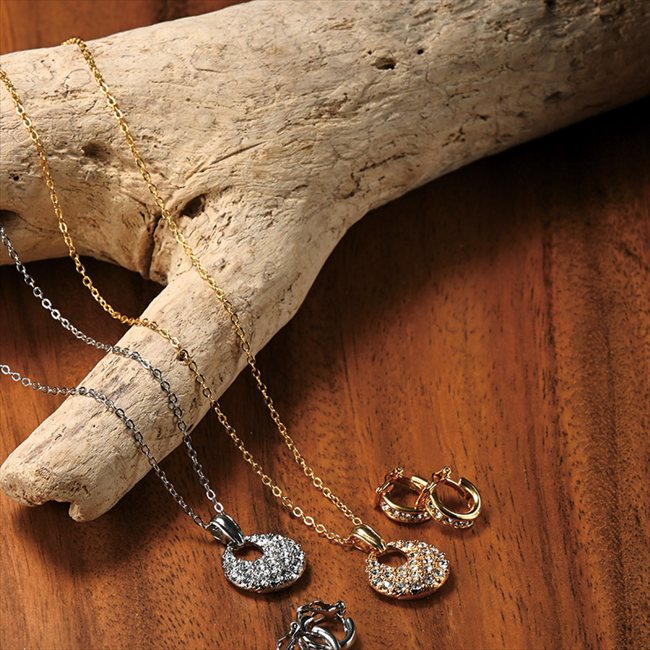 ジョルジュ レッシュ パヴェネックレス&イヤリング ゴールド 467-122GR-N2E2 GO 内祝 内祝い お祝 御祝 記念品 出産内祝い プレゼント 快気祝い 粗供養 引出物