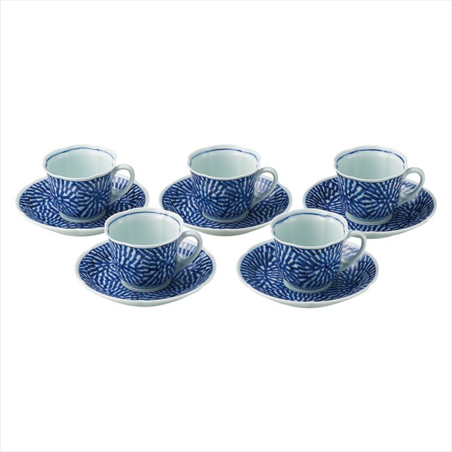 波佐見焼 タコ唐草絵 珈琲碗皿5客揃（手描） 007-242M 内祝 内祝い お祝 御祝 記念品 出産内祝い プレゼント 快気祝い 粗供養 引出物